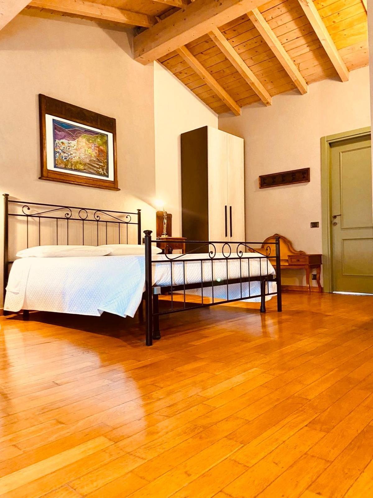 La Casina Guest house Dello
