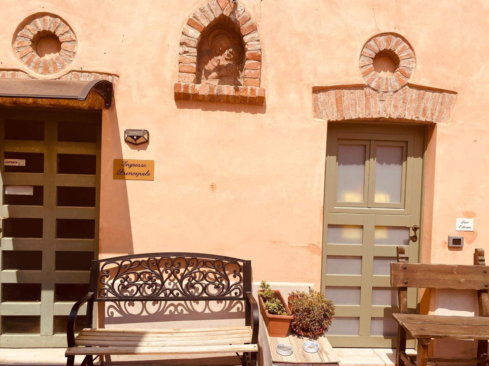 La Casina 3*